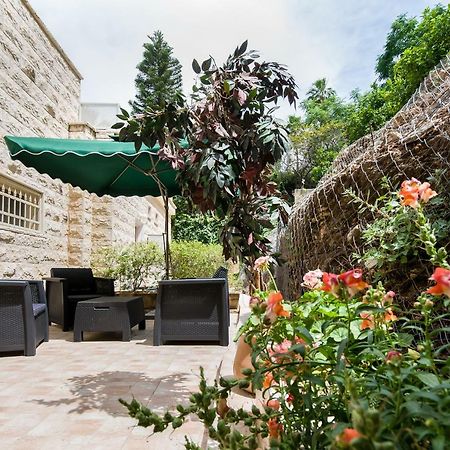 Casa De Aharon Apartments Haifa Eksteriør billede