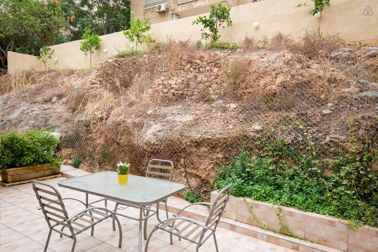 Casa De Aharon Apartments Haifa Eksteriør billede